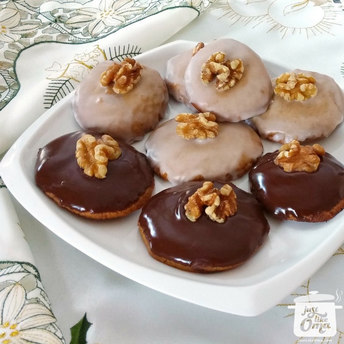 German Gingerbread Cookies aka Lebkuchen made Just like Oma ️ ️