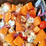 This baked squash casserole recipe shows how to cook butternut squash with tomatoes and blue cheese. Yes, an unusual dish - yet so delicious! German? No. Good? Absolutely!