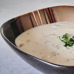 The easiest clam chowder recipe? THIS ONE for Muschelsuppe.So easy to make and the many variations ensure that you can make it differently every time. YUM!