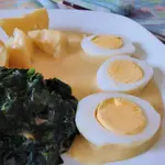  This easy German creamed spinach recipe is one your family will love. Delicious and nutritious, why not make it often? Have seconds...or even thirds! 