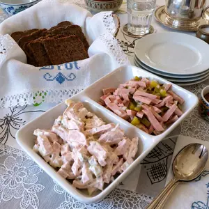 Wurstsalat ... a traditional meat salad from southern Germany. In the north, it's Fleischsalat. Both are wonderfully different and utterly delicious! Perfect party pairing.