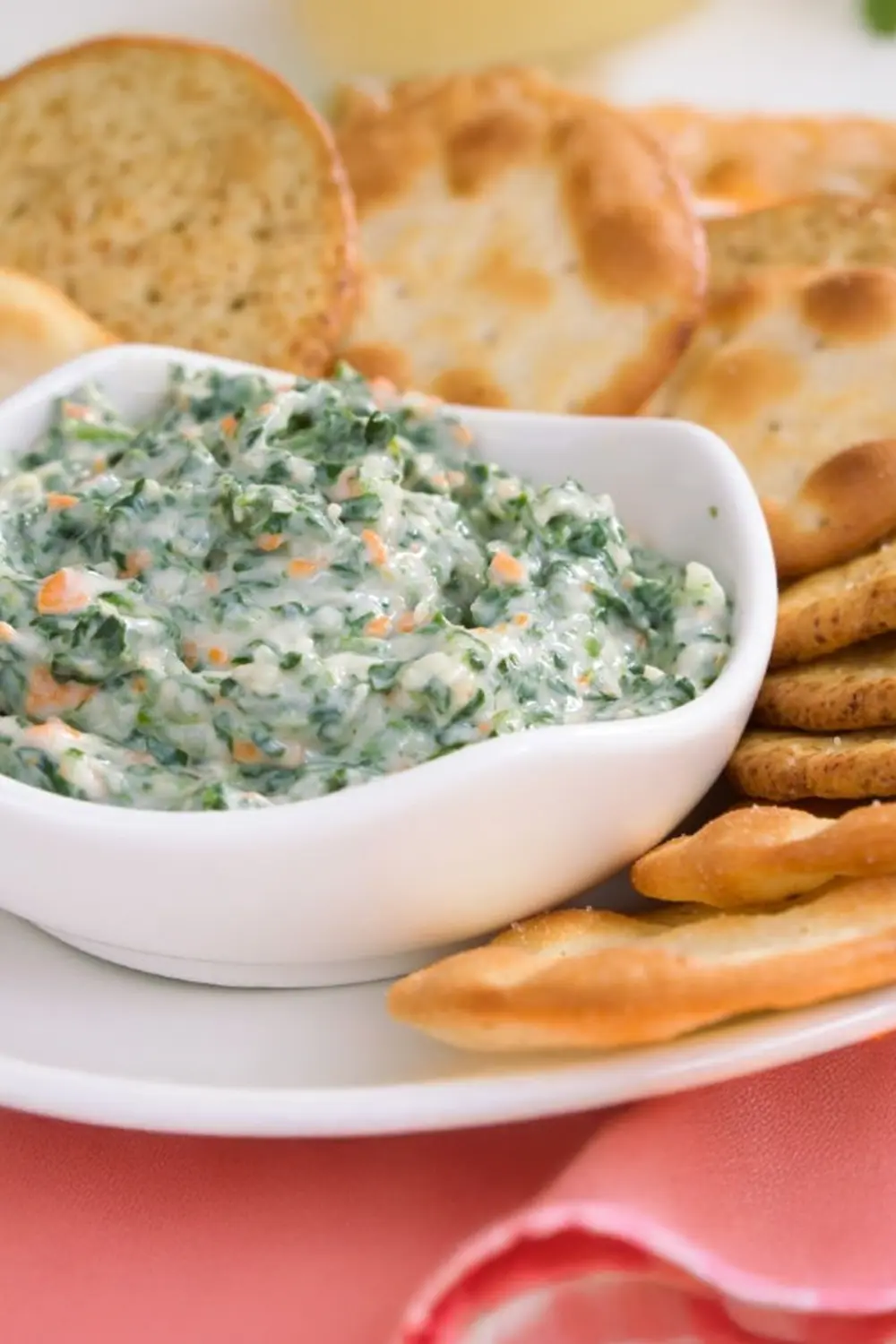 Spinach Dip with Pumpernickel Bread