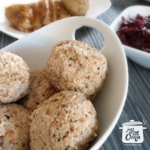 Oma's Authentic Bread Dumplings (Semmelknödel)