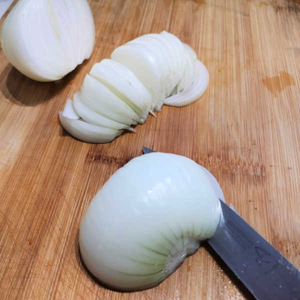 Slice Onions Slice Onions