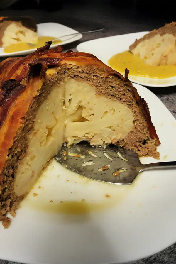 Baked Cauliflower Bomb