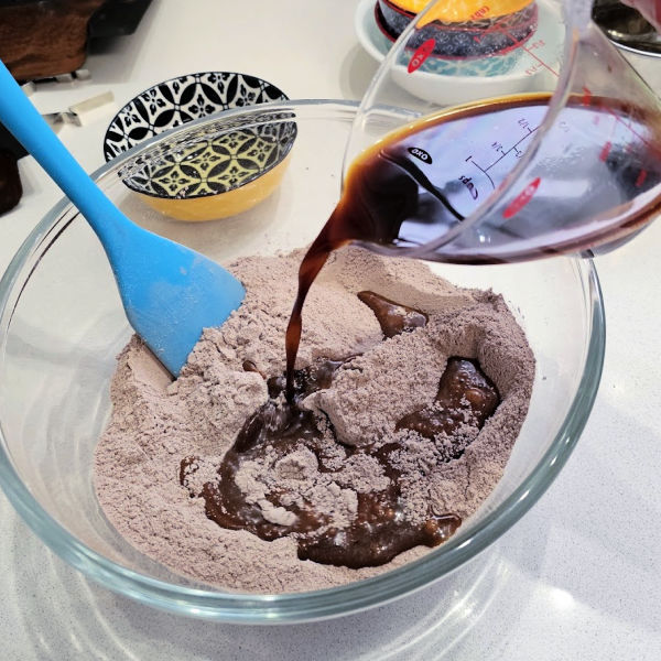 adding wet ingredients to dry adding wet ingredients to dry