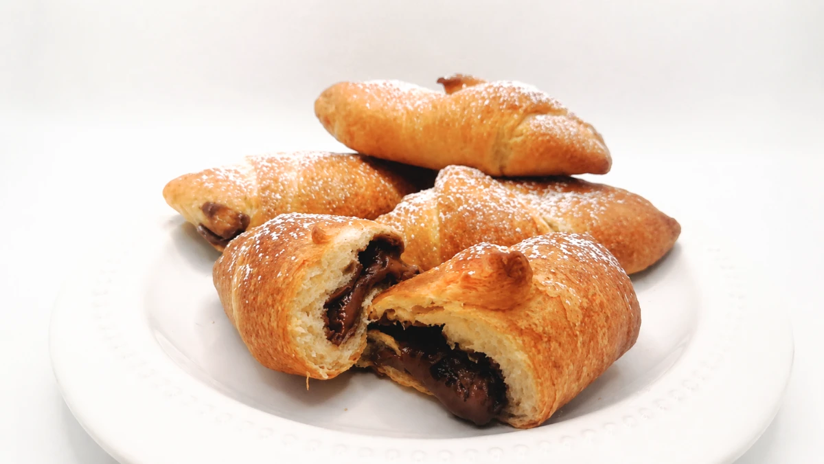 Try these crescent rolls in the air fryer!