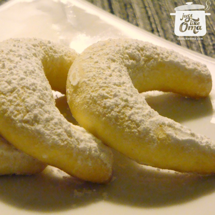 This German Almond Cookie is the traditional vanillekipfel that we love at Christmas. Share it! Pin it! Make it! Enjoy it!