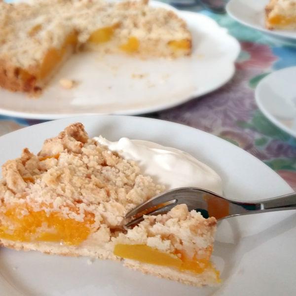 Apricot Crumble Cake with step-by-step photos | Eat, Little Bird