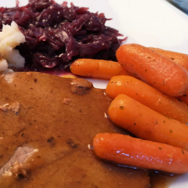 Pan Roasted Carrot Recipe ~ Oma's Karotten