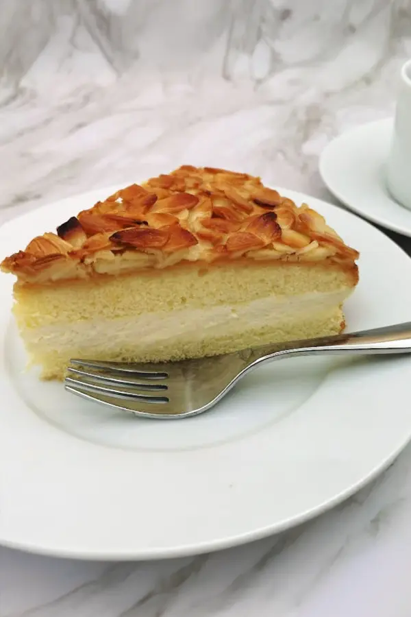 Bienenstich bee sting cake recipe