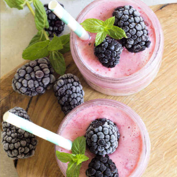 Buttermilk with Blackberries Smoothie made Just like Oma