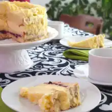 Buttercream Cake (Buttercremetorte)