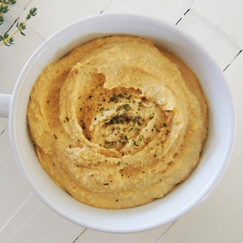 Enjoy homemade hummus with this easy recipe, using your food processor, your blender, or just by hand.