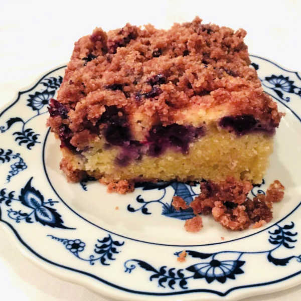 Make this German Blueberry Cake, Blaubeerkuchen. A delicious German treat, just like your Oma used to make.