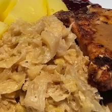 Creamed cabbage with pork and boiled potatoes