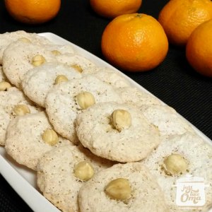 Oma's Hazelnut Cookies