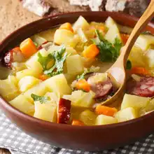 Easy Potato Soup (einfache Kartoffelsuppe)