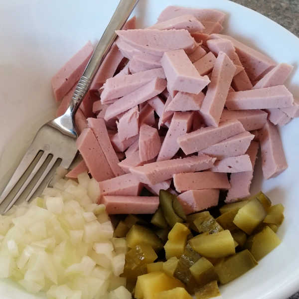 Mixing the wurstsalat