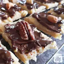 Pecan Bars (Oma's Nussecken)