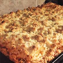 Peach Crumb Cake (Pfirsich-Streuselkuchen)