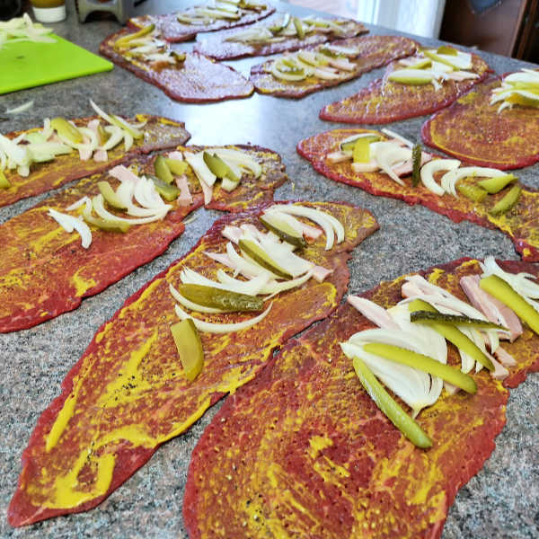 Rouladen assembly line makes easier preparation!