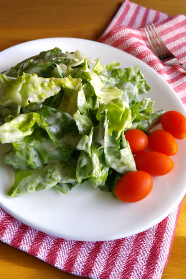 Salad with sour cream dressing