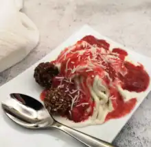Spaghetti Ice Cream (Spaghettieis)