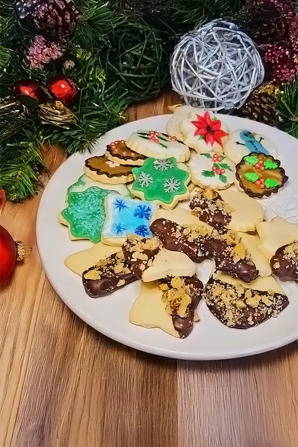 Christmas Sugar Cookies decorated for the season