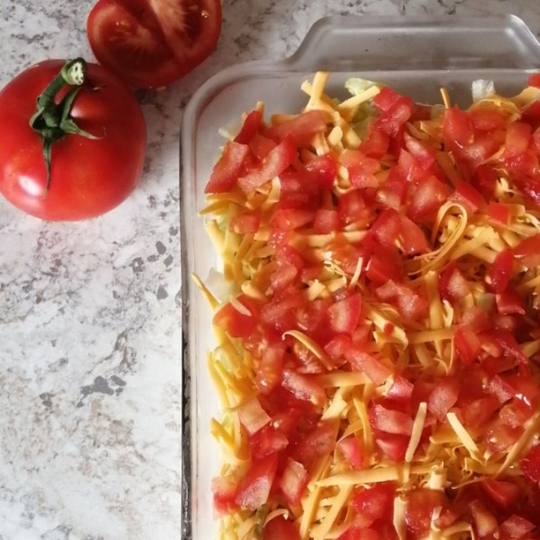 Finish layering the toppings, just the way you like. Finish layering the toppings, just the way you like.