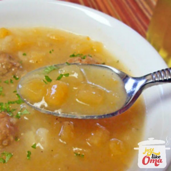 Quick and Easy German Turnip Soup Mutti's Steckrübensuppe Rezept.