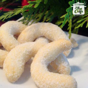 Almond Vanillekipfel