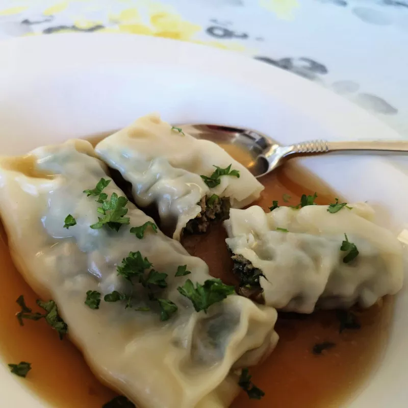 bowl of Maultaschen soup