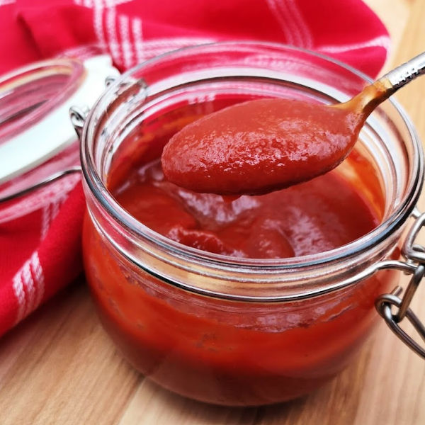 Homemade Curry ketchup is easy to make to enjoy currywurst sausage at home.