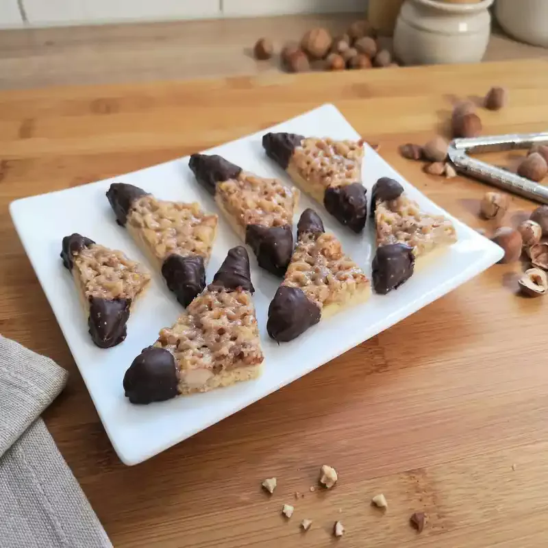 Nussecken: German Nut Corners Recipe