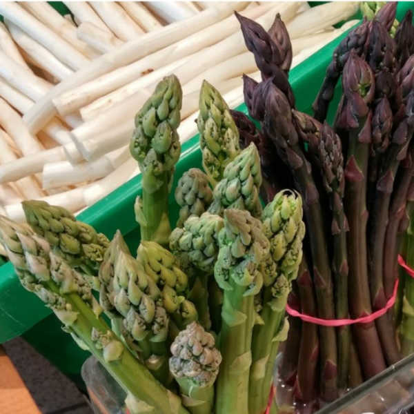 You can find white, green, and purple asparagus in Germany.