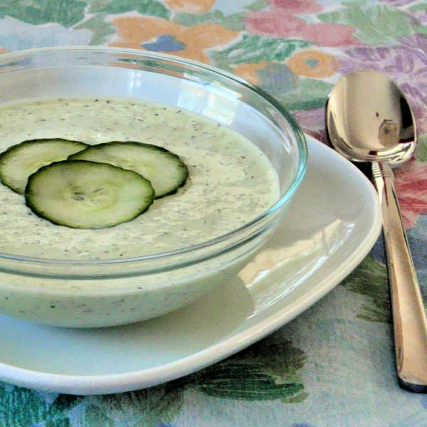 Easy Chilled Cucumber Soup Recipe ~ Oma's Kalte Gurkensuppe