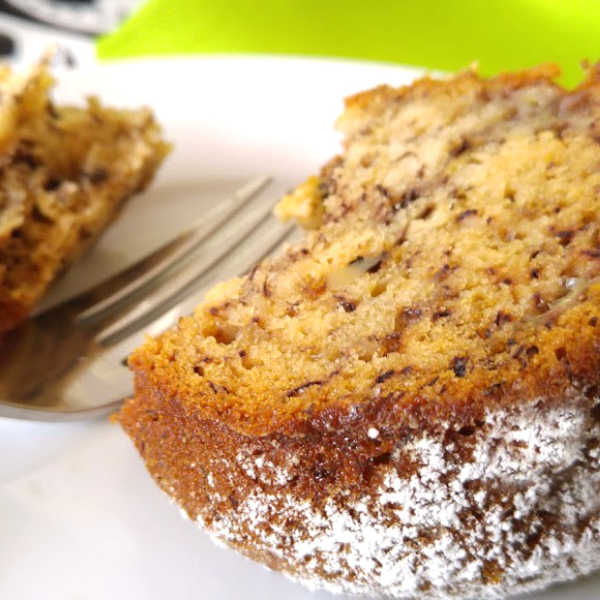 Oma's banana bread recipe, super simple, easy, and delicious (and it's vegan)