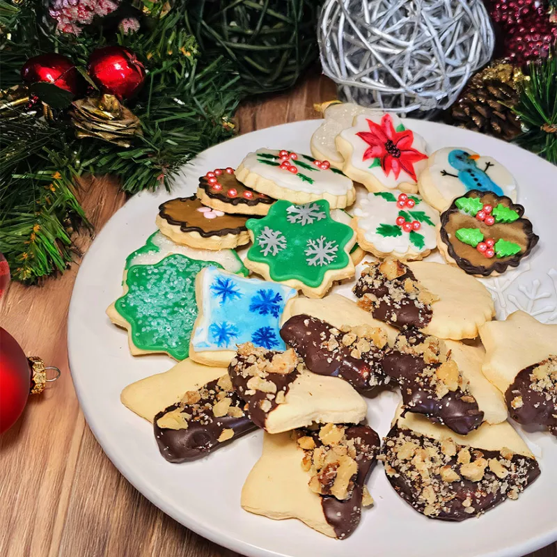 Easy Sugar Cookie Recipe ~ Oma's Zuckerkekse