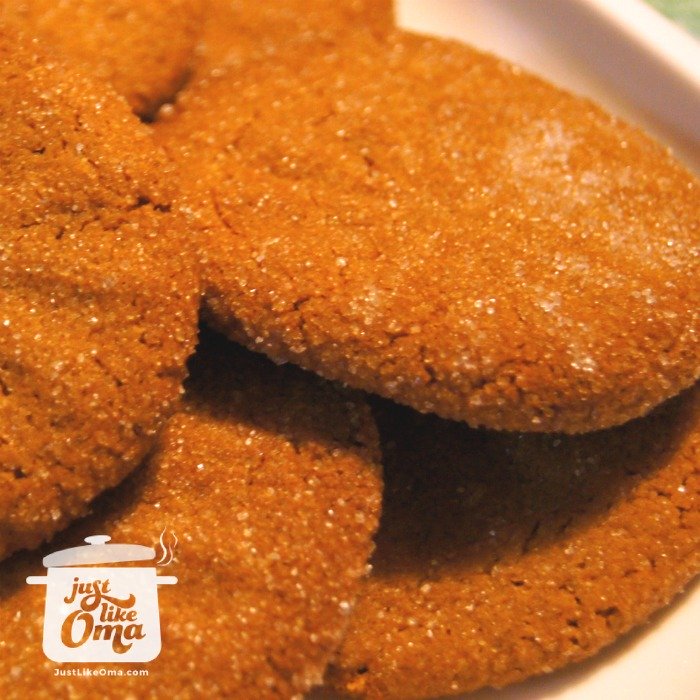 Easy Ginger snap cookies! With a nice warm glass of milk...yum!