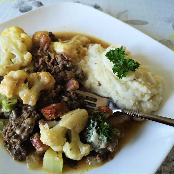 Oma's German Ground Beef Casserole. Yum!