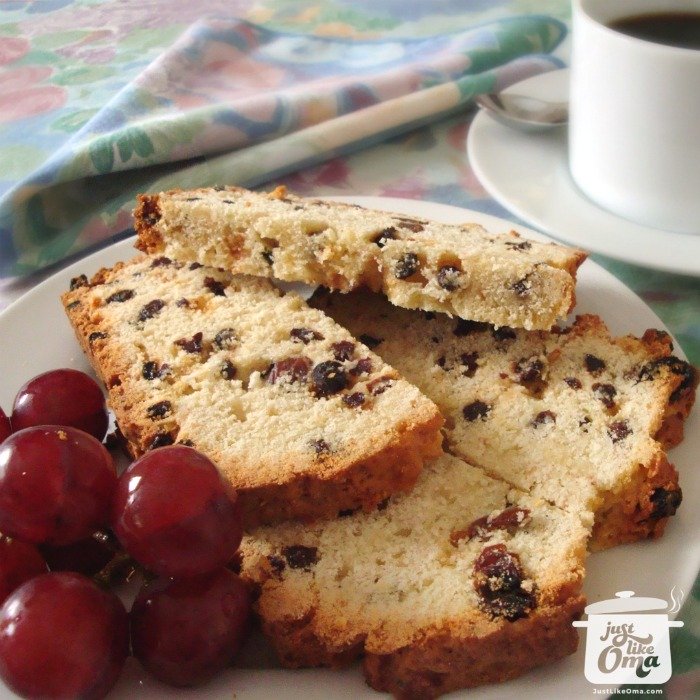 Königskuchen (German fruit cake) made Just like Oma