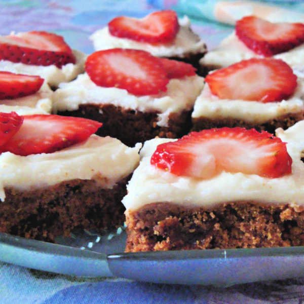 These raisin squares are like little fruitcakes ... so good!
