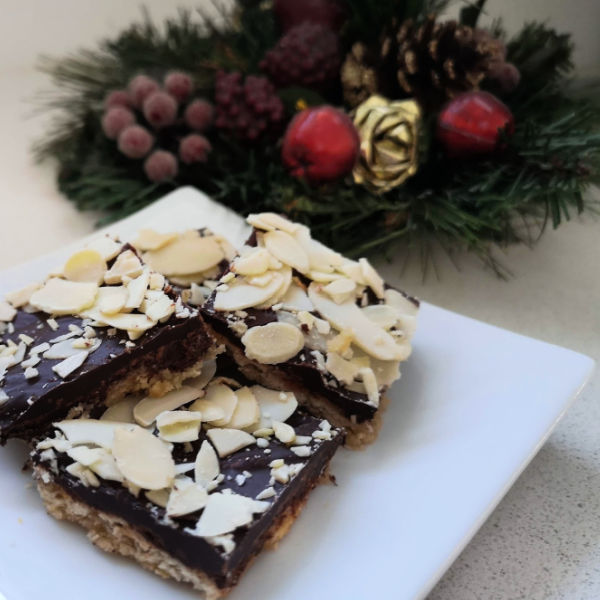 Skor Bar Cookies (Chocolate Toffee Bark) are a quick and easy dessert treat