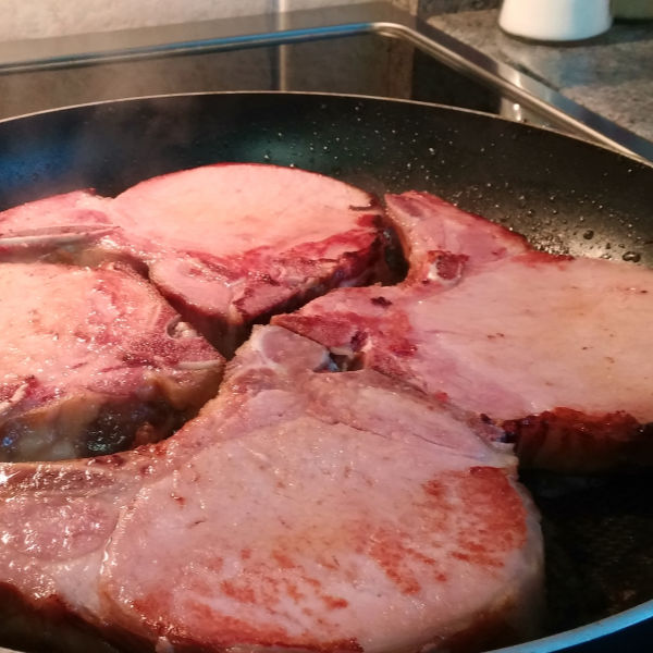 Oma's Smoked Pork Chops Recipe ~ Kasseler