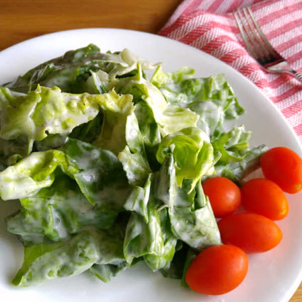 German Sour Cream Salad Dressing – Oma&amp;#39;s Sauerrahm-Dressing Rezept.