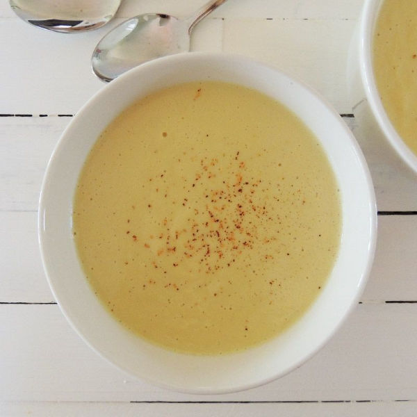 Vegan Cauliflower Soup that's creamy, rich, luscious, and "cheese".